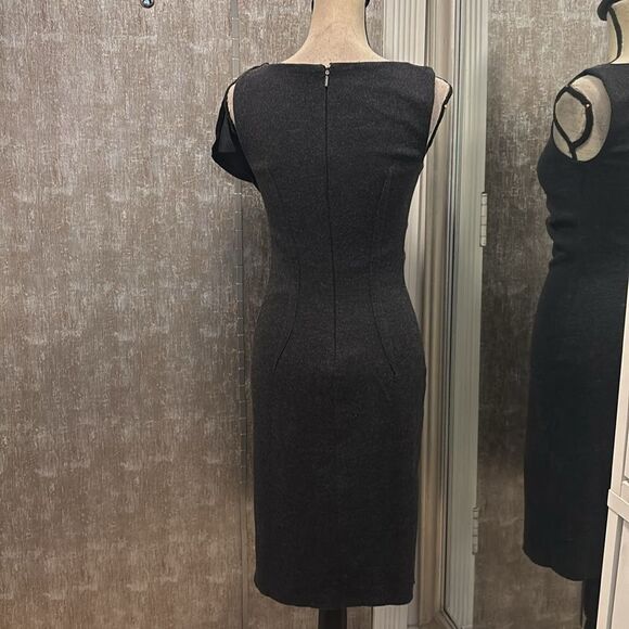 Max Mara 100% wool gray ruffle dress, S - Picture 5 of 11